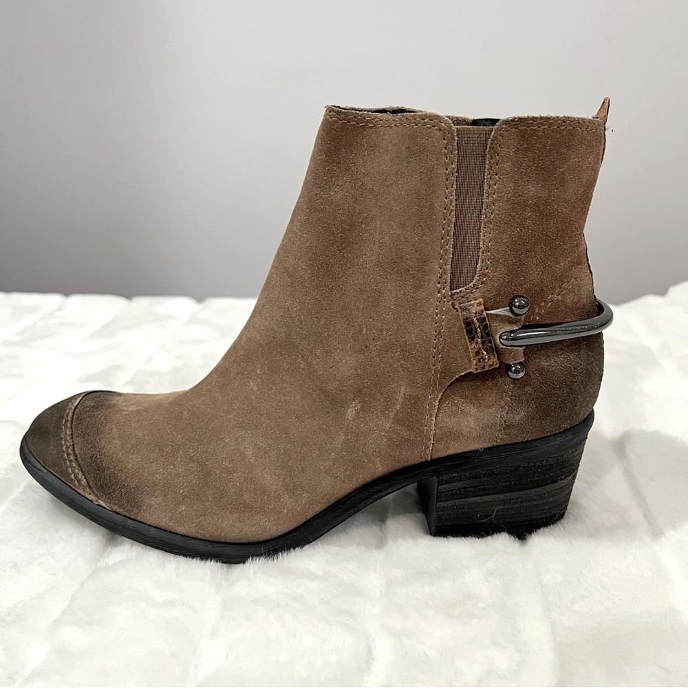 NEW Donald J Pliner DIGG Western Couture Collection Distressed Suede Boots